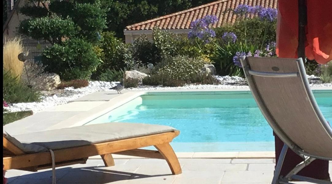 جارناك Chambre Independante Avec Piscine المظهر الخارجي الصورة
